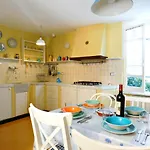 La Casa Del Vecchio Pescatore, *