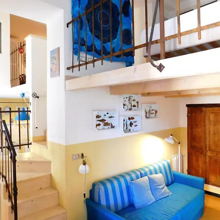 아파트 La Casa Del Vecchio Pescatore,