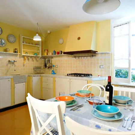 La Casa Del Vecchio Pescatore, *